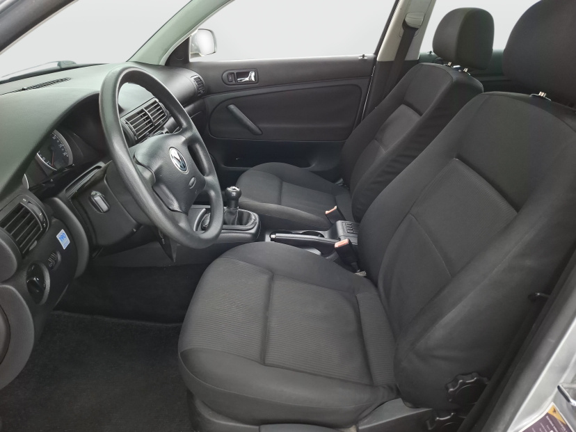 Volkswagen Passat, 2001