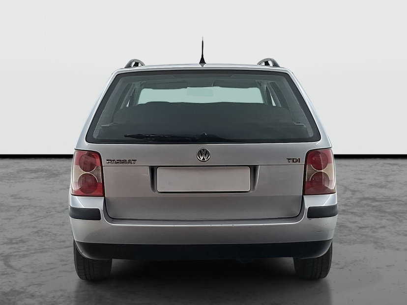 Volkswagen Passat, 2001