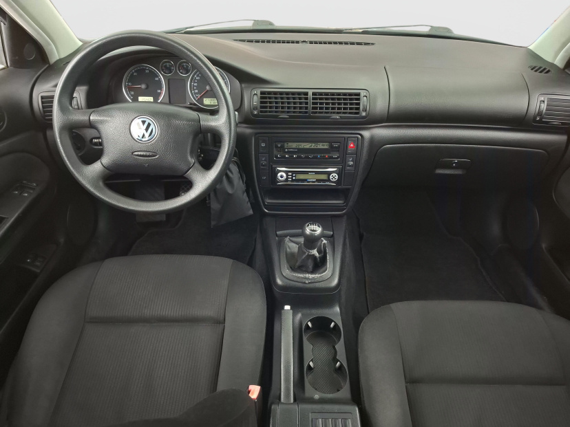 Volkswagen Passat, 2001