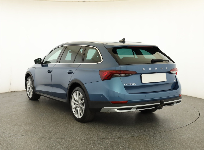 Škoda Octavia Scout, 2021