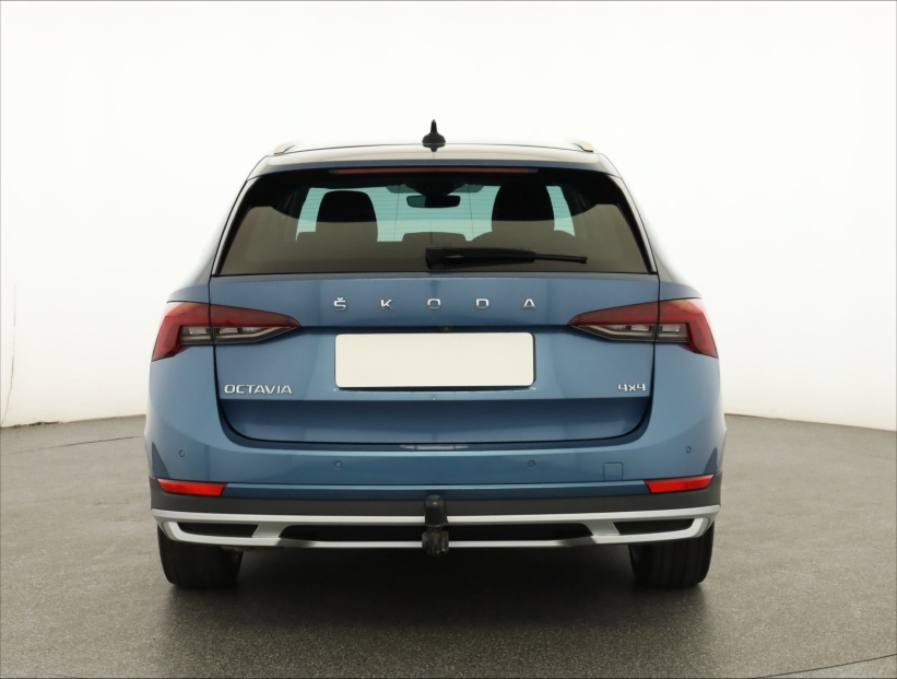 Škoda Octavia Scout, 2021