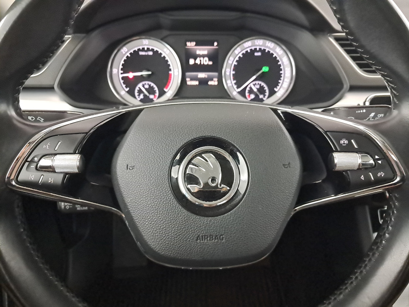 Škoda Superb, 2021