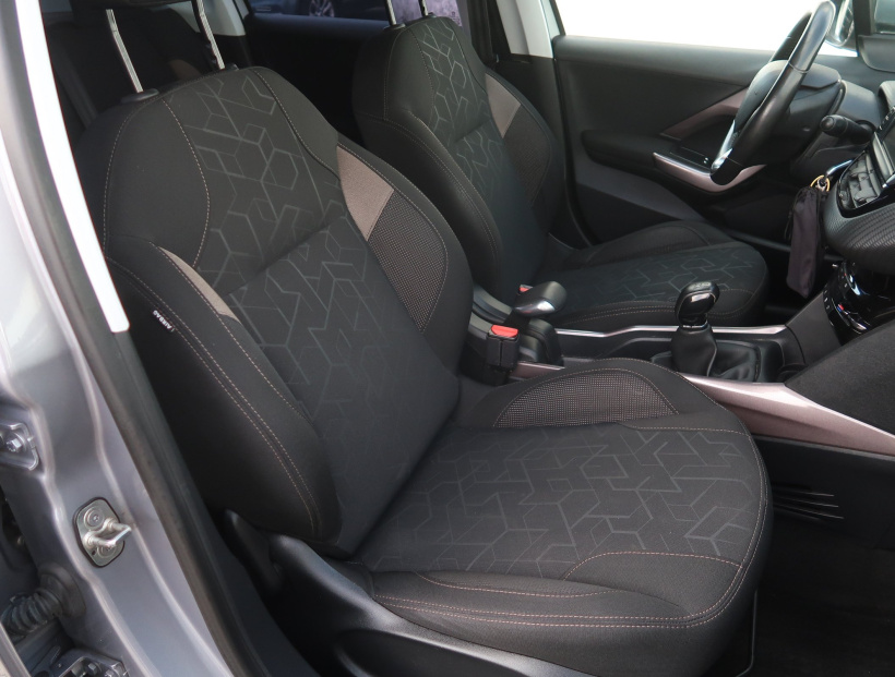 Peugeot 2008, 2016