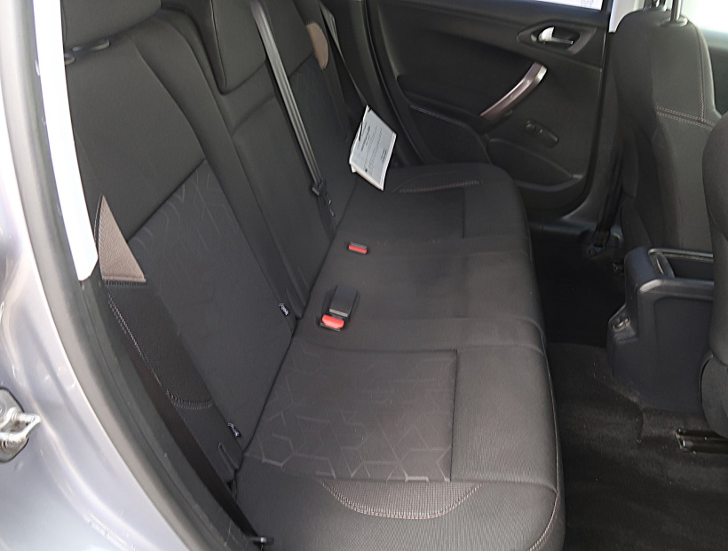 Peugeot 2008, 2016