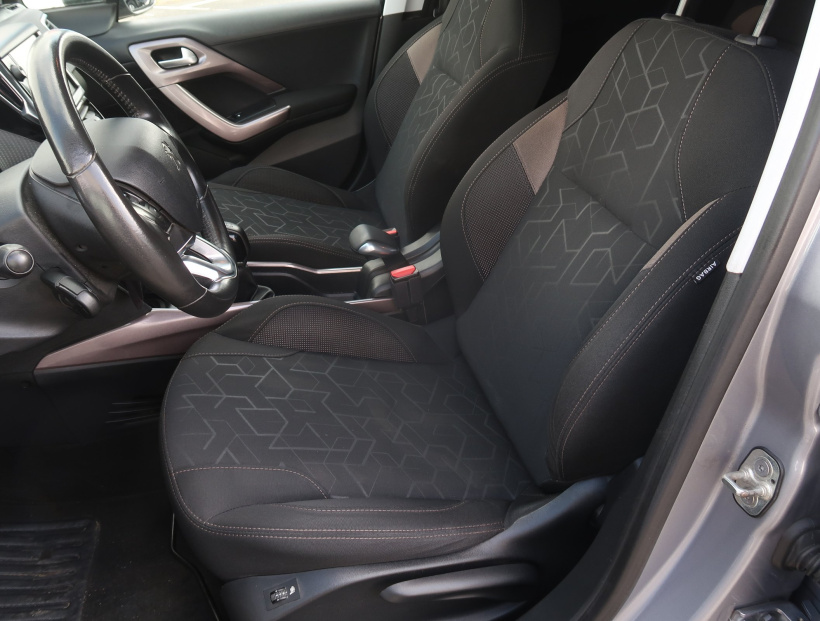 Peugeot 2008, 2016
