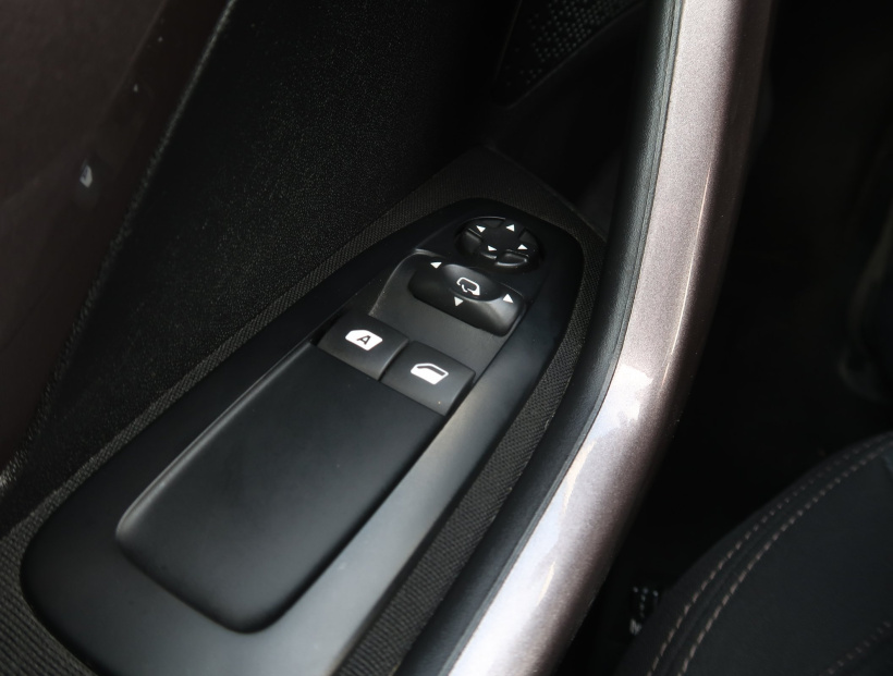 Peugeot 2008, 2016