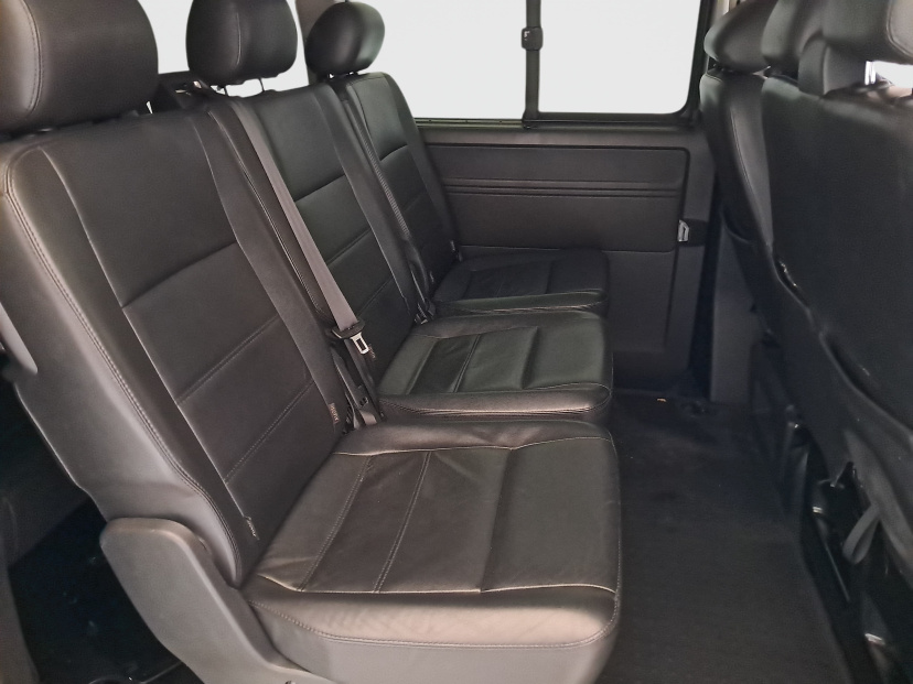 Volkswagen Caravelle, 2015