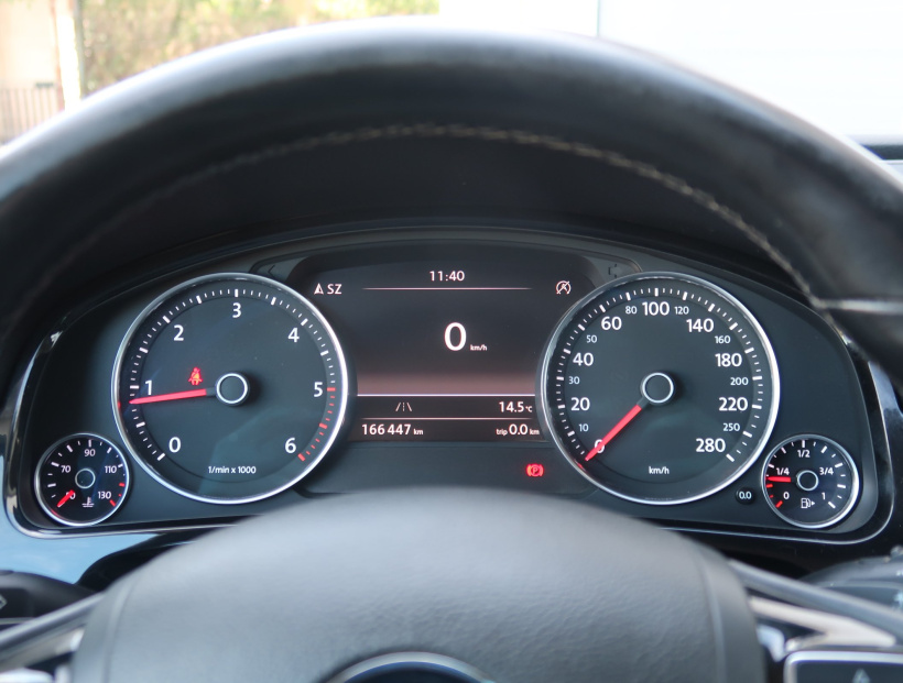 Volkswagen Touareg, 2015