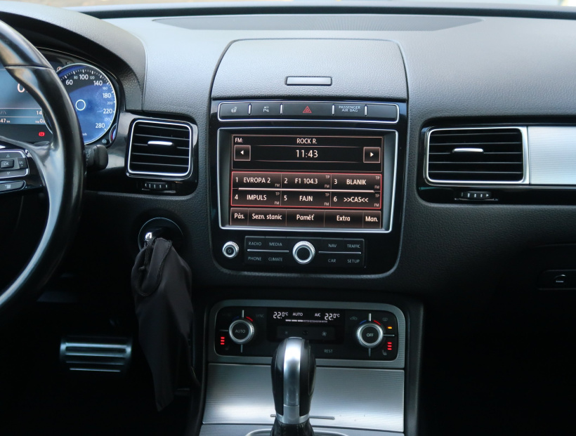 Volkswagen Touareg, 2015
