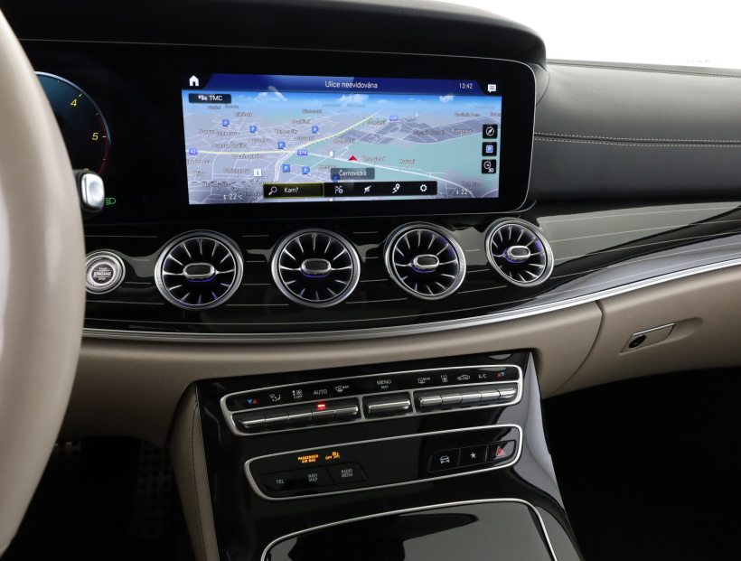 Mercedes-Benz CLS, 2022