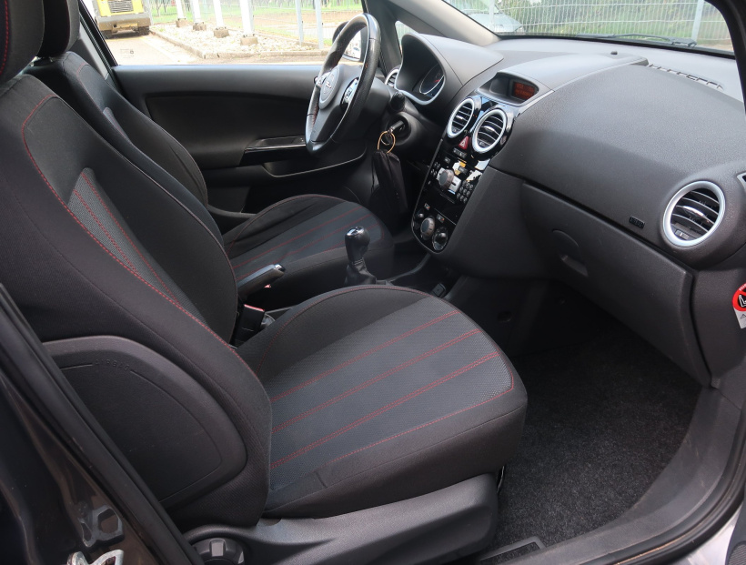 Opel Corsa, 2011