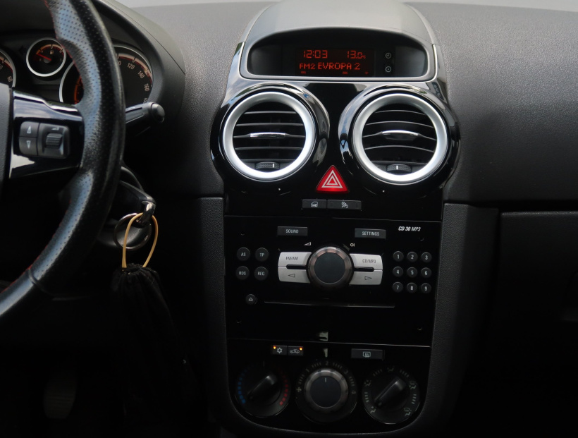 Opel Corsa, 2011