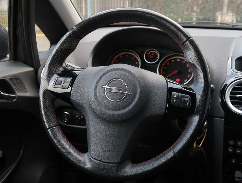 Opel Corsa, 2011