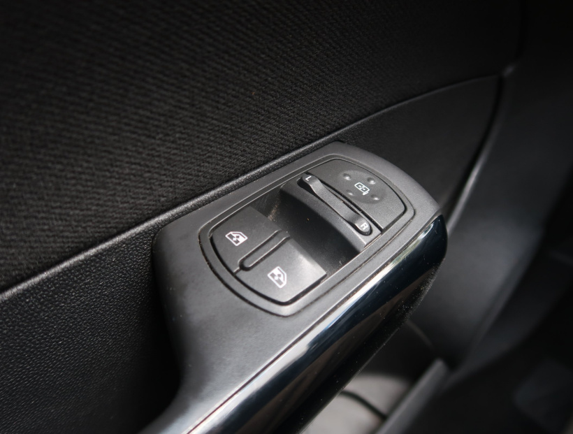Opel Corsa, 2011