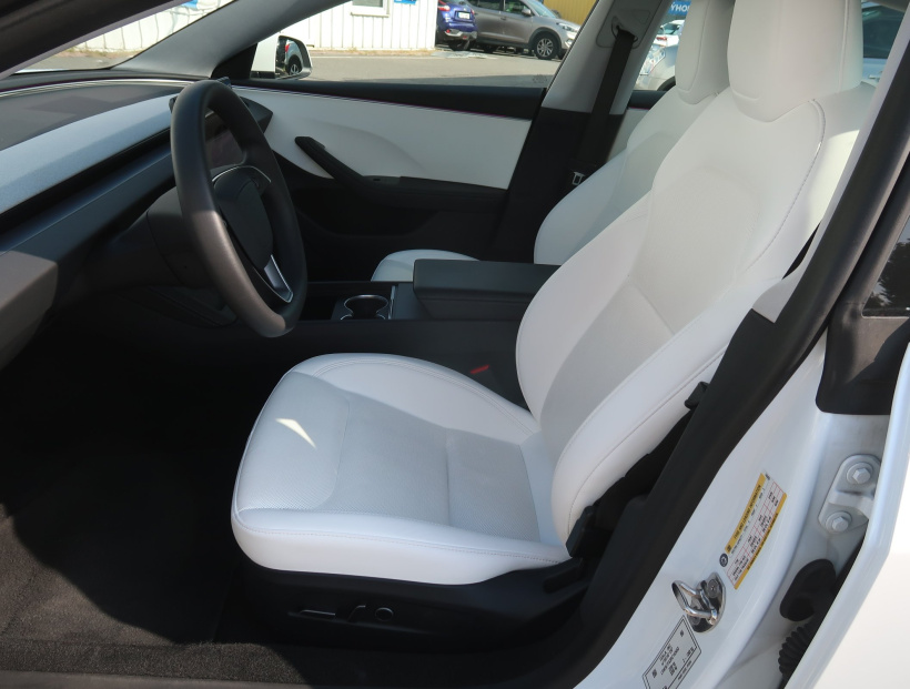 Tesla Model 3, 2024