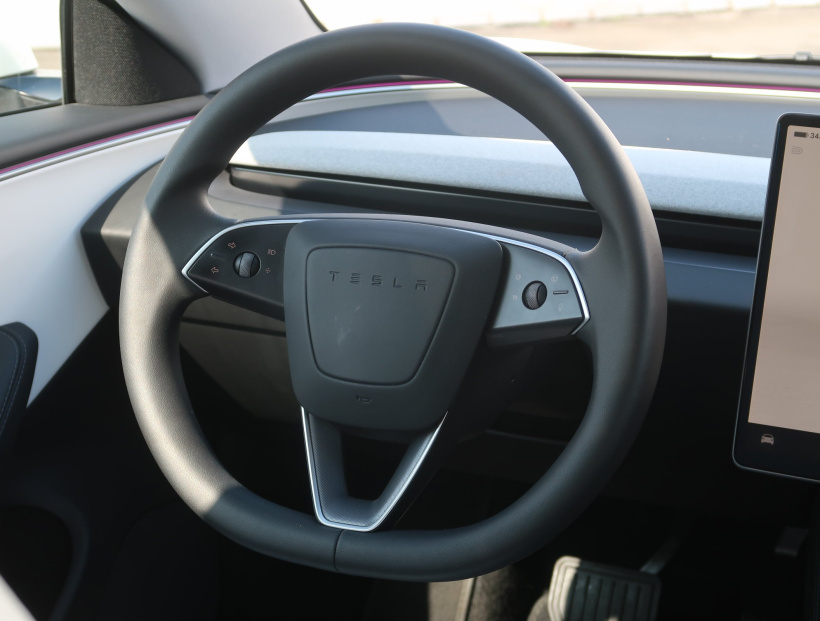 Tesla Model 3, 2024