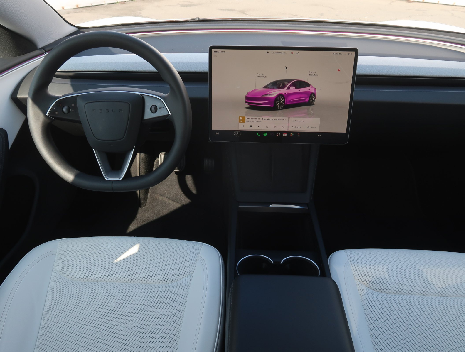 Tesla Model 3 - 2024