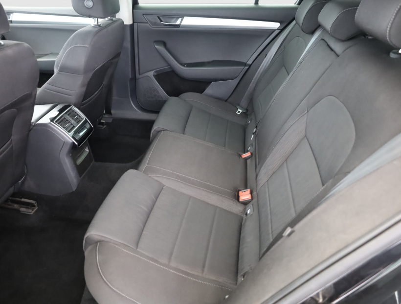Škoda Superb, 2017