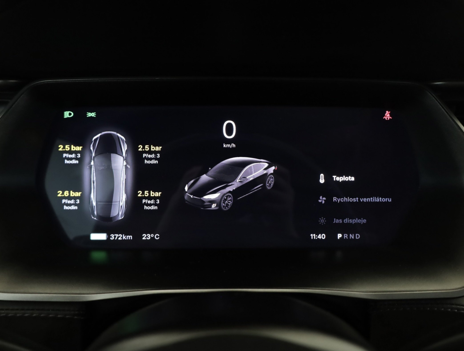 Tesla Model S Standard Range – fotografie 15
