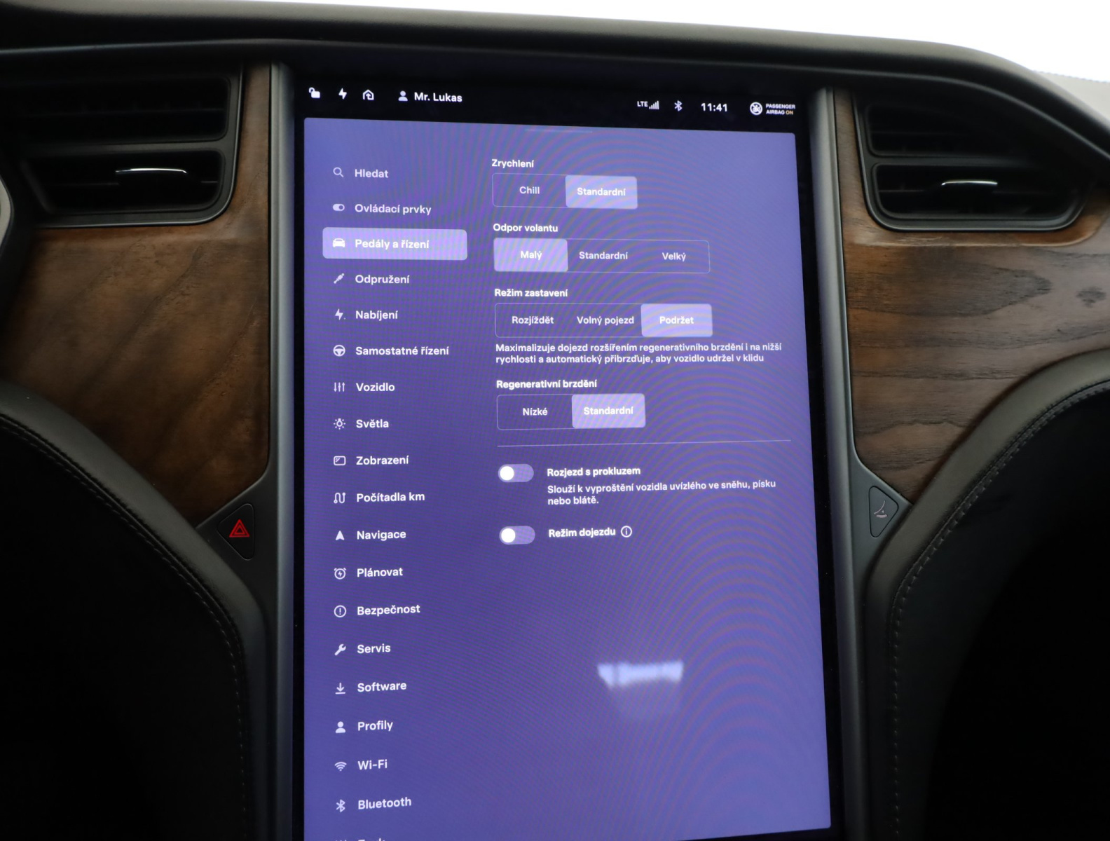Tesla Model S Standard Range – fotografie 18