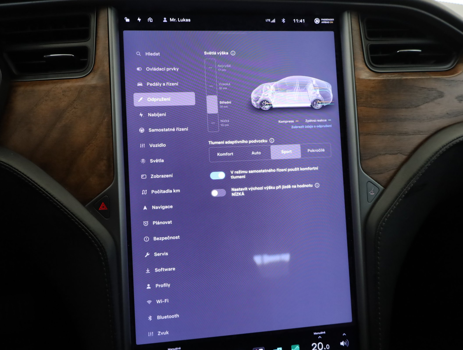 Tesla Model S Standard Range – fotografie 19