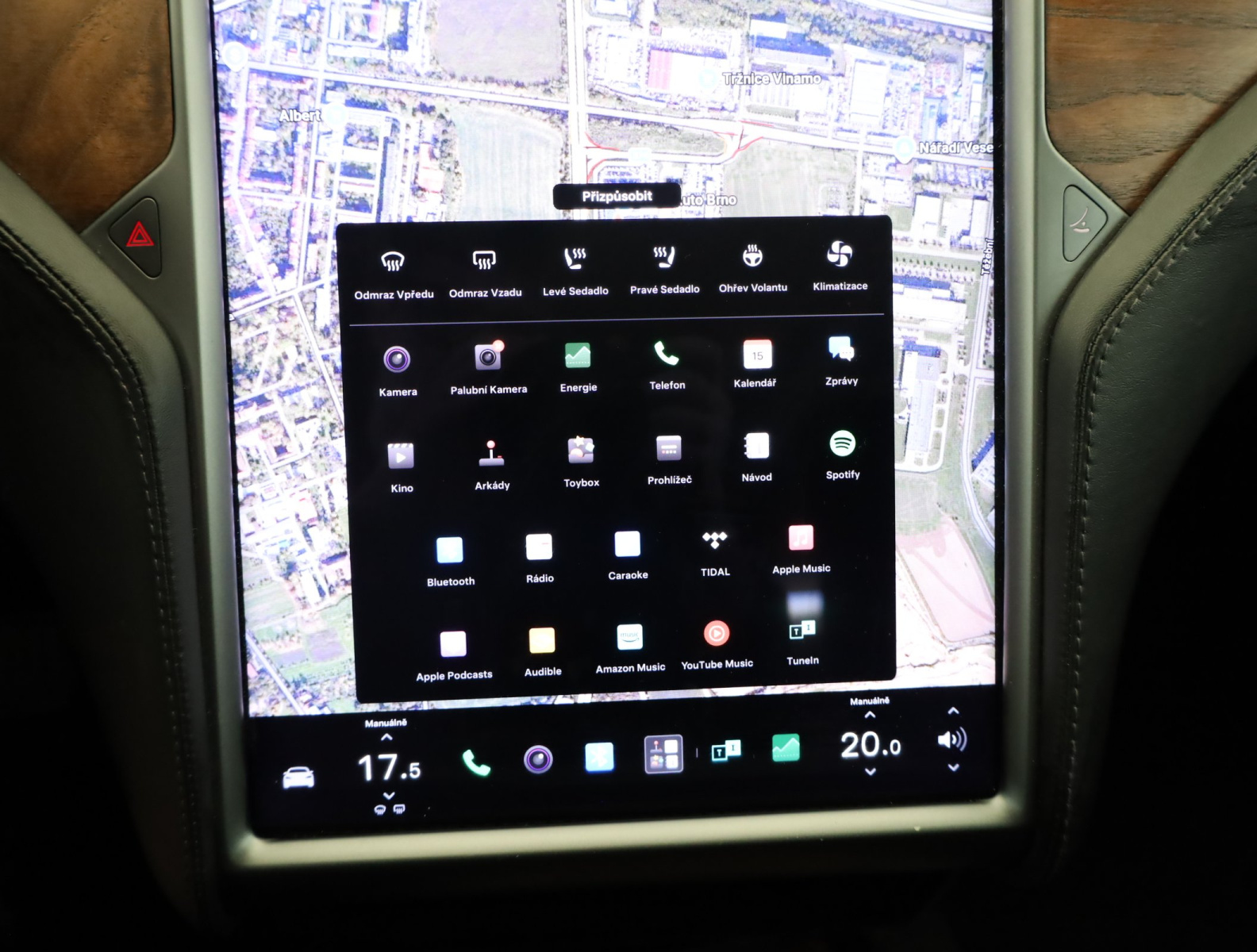 Tesla Model S Standard Range – fotografie 22