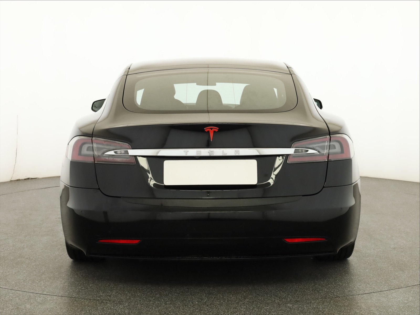 Tesla Model S Standard Range – fotografie 6