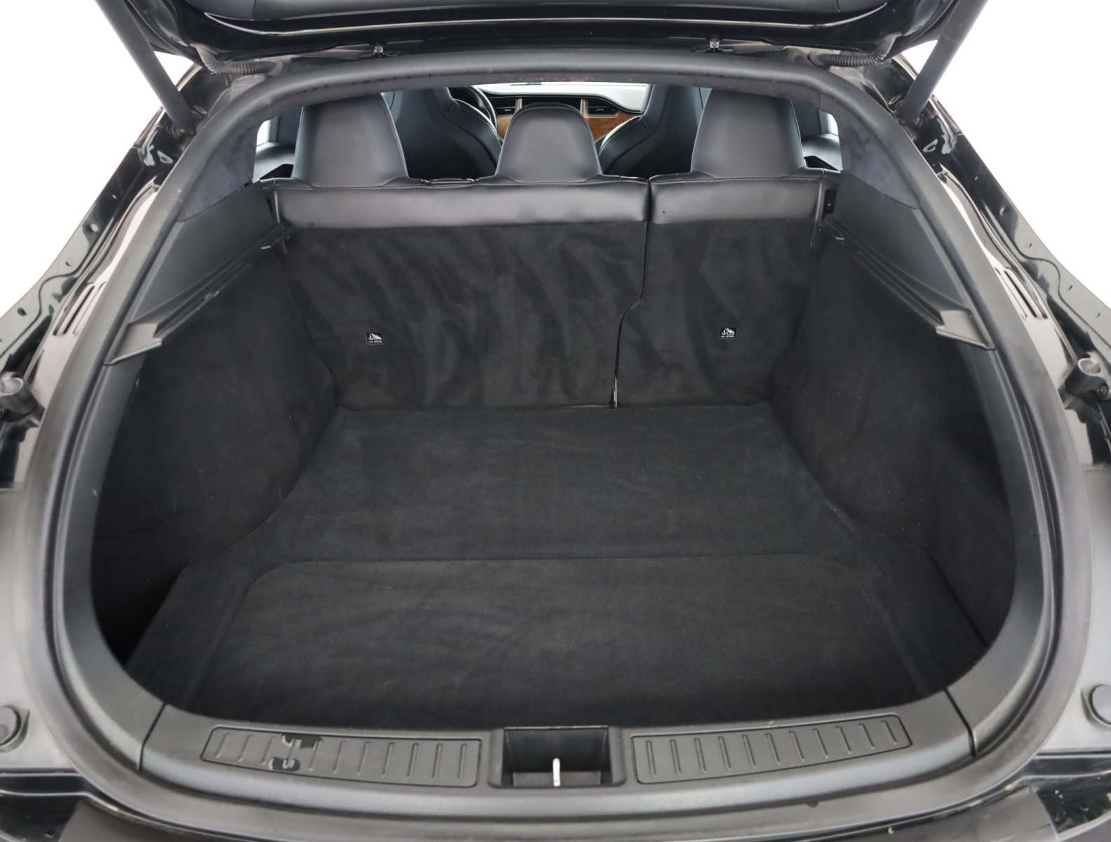 Tesla Model S Standard Range – fotografie 27