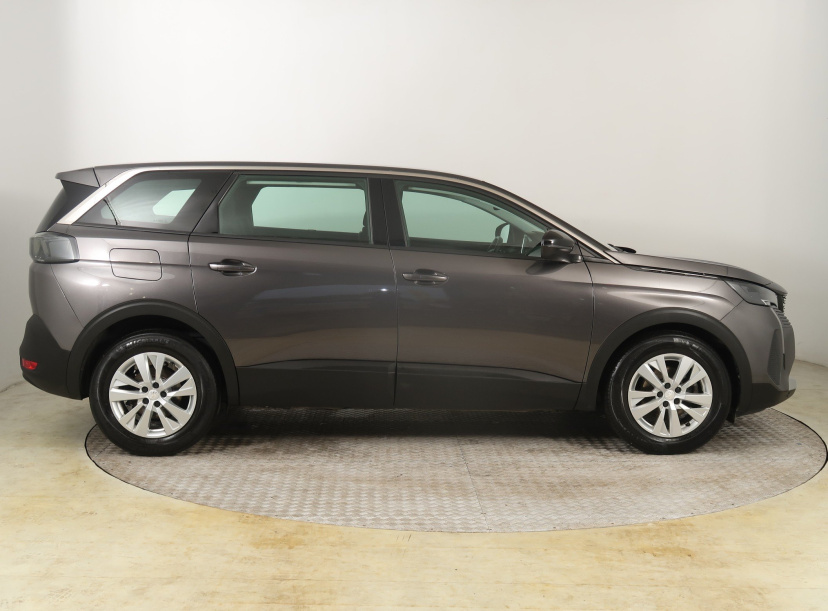 Peugeot 5008, 2022