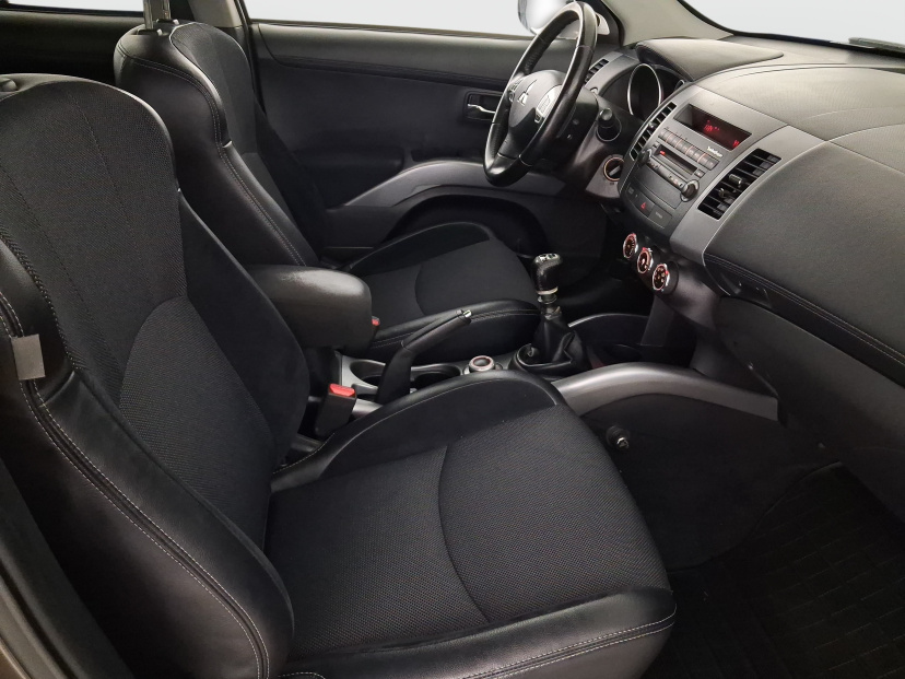 Mitsubishi Outlander, 2013