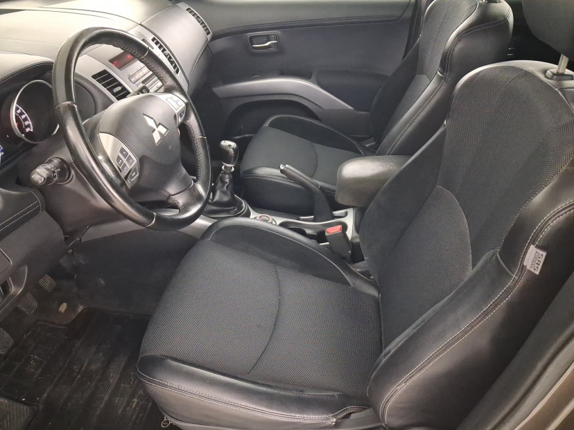 Mitsubishi Outlander, 2013