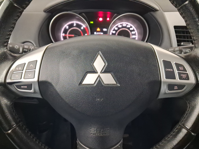 Mitsubishi Outlander, 2013