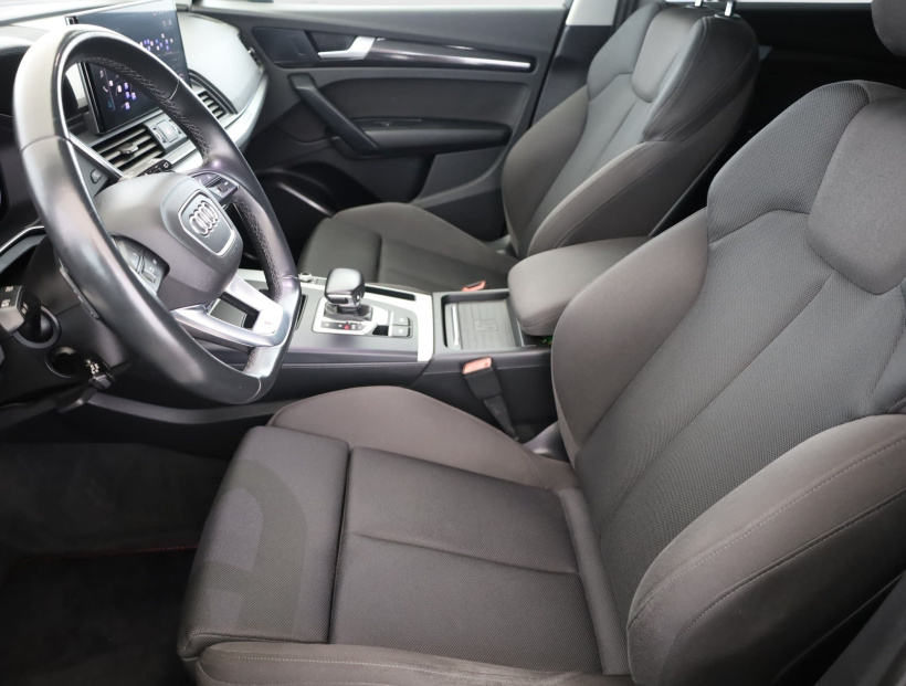 Audi Q5 Sportback, 2021