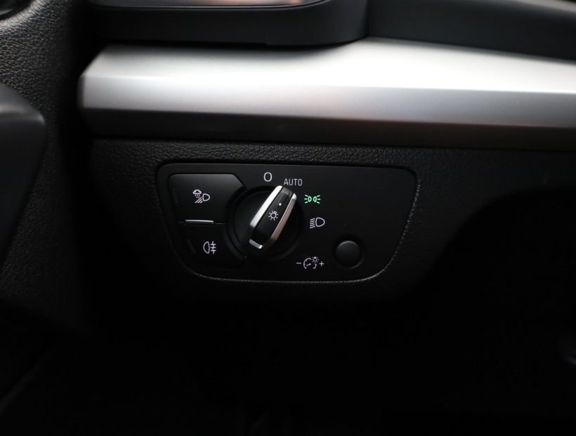 Audi Q5 Sportback, 2021