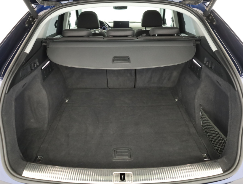 Audi Q5 Sportback, 2021