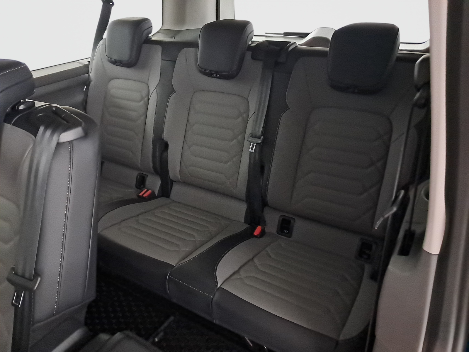 Volkswagen Caravelle - 2025