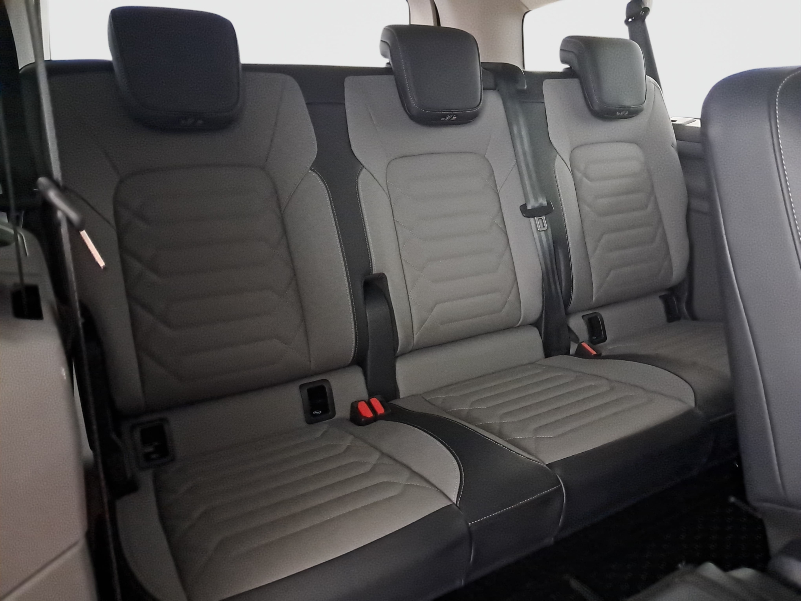 Volkswagen Caravelle - 2025