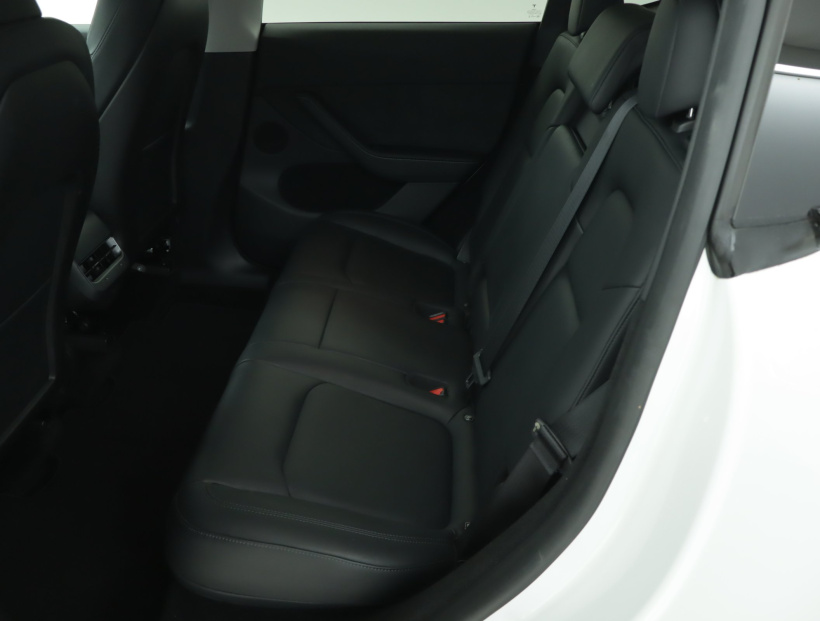 Tesla Model Y, 2023