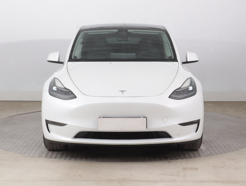 Tesla Model Y, 2023