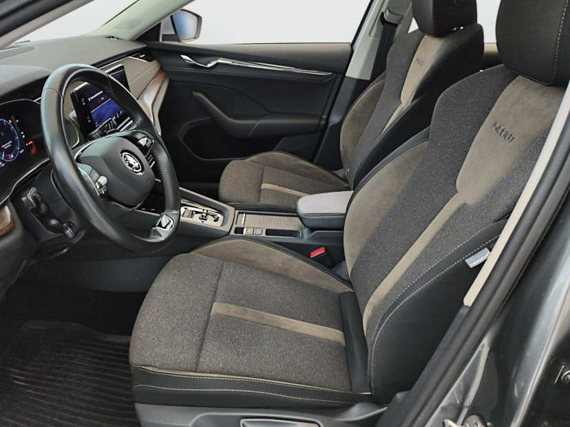 Škoda Octavia Scout, 2023
