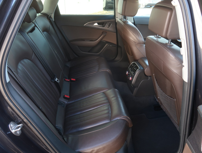Audi A6 Allroad, 2015