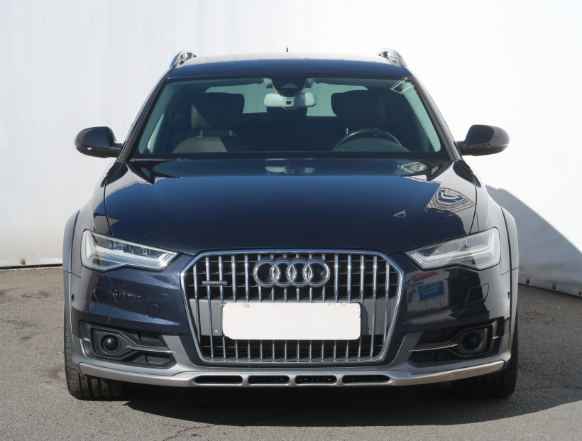 Audi A6 Allroad, 2015