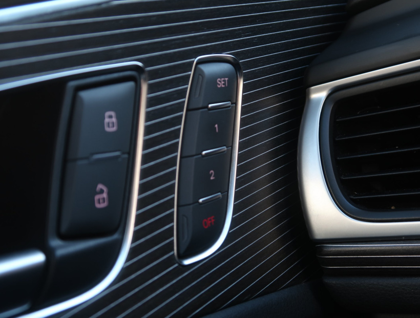 Audi A6 Allroad, 2015