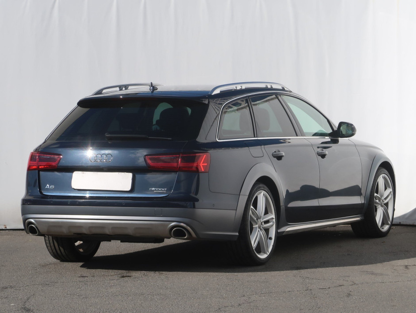 Audi A6 Allroad, 2015