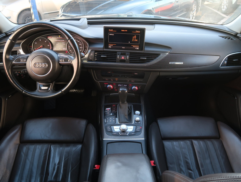 Audi A6 Allroad, 2015