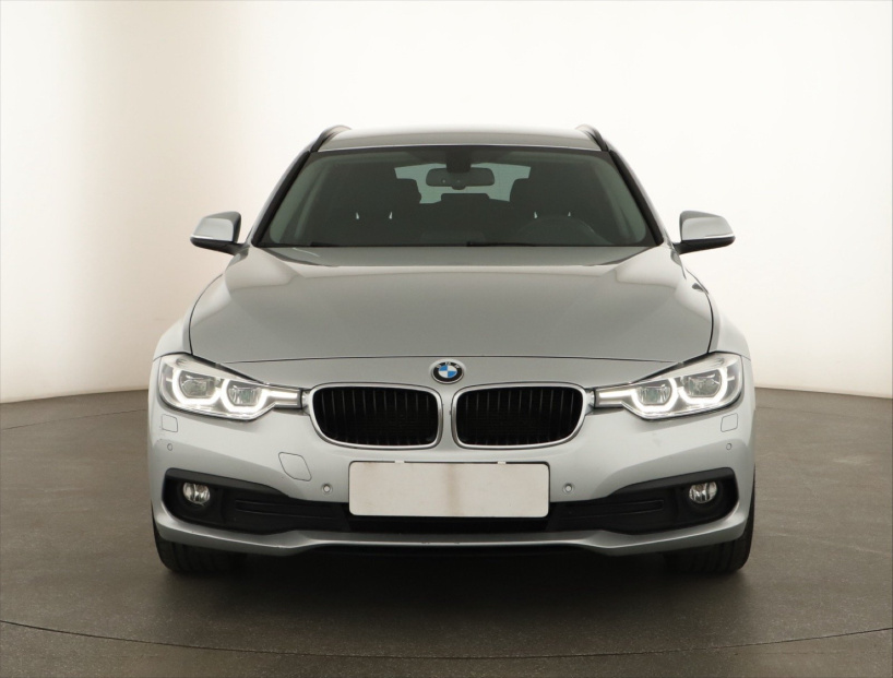 BMW 3, 2017