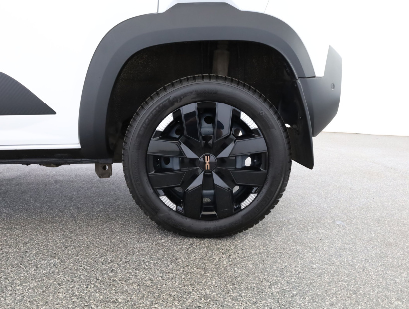 Dacia Spring, 2025