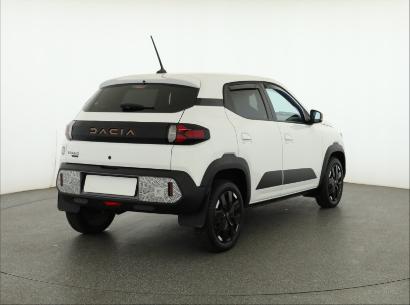 Dacia Spring, 2025