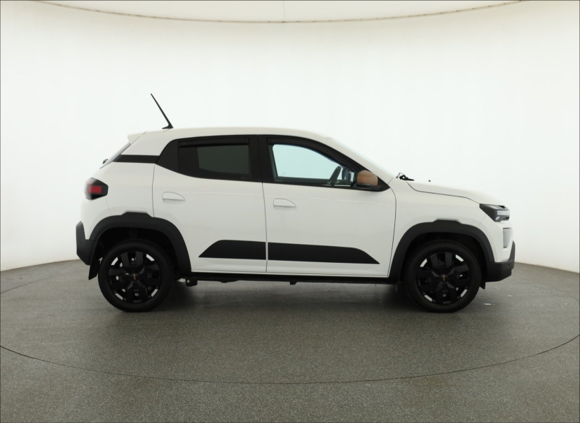Dacia Spring, 2025