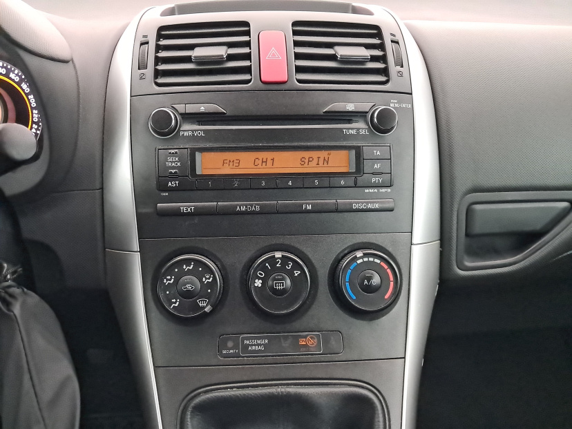 Toyota Auris, 2010